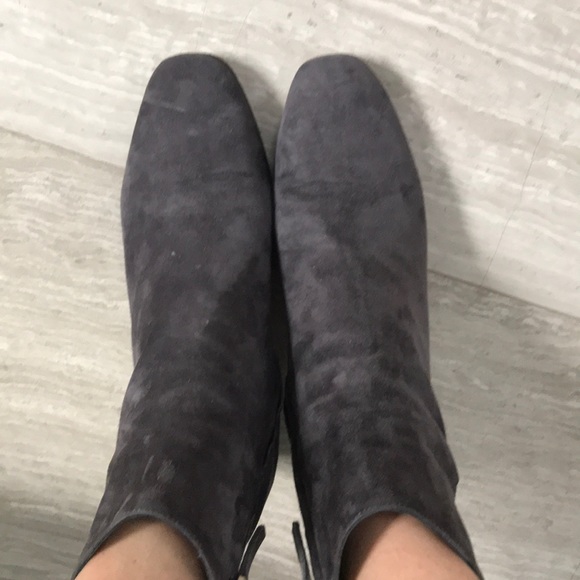 Versatile, stylish gray “Corsa” booties - Picture 5 of 5